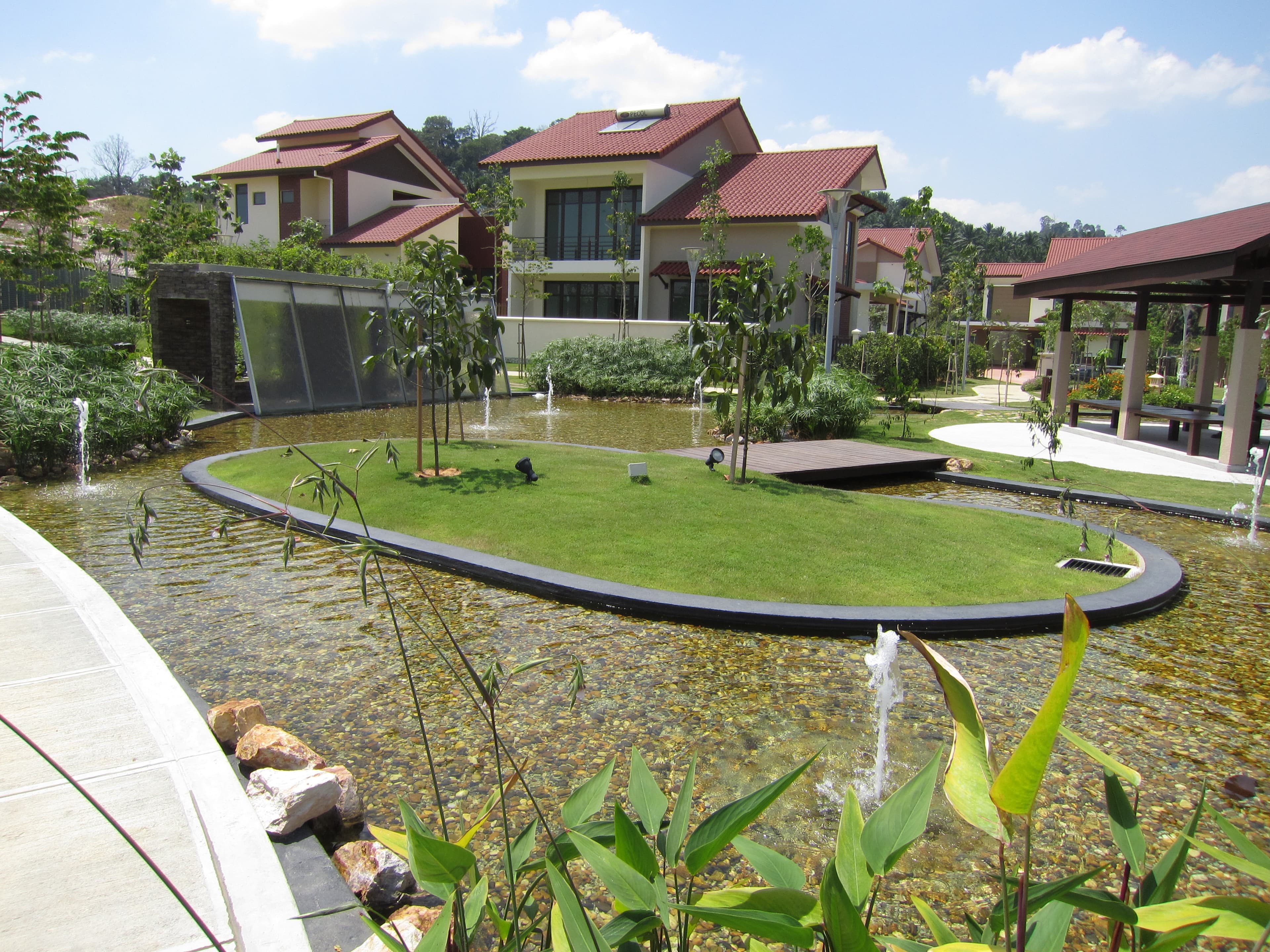 Bungalow, Clubhouse - 1
